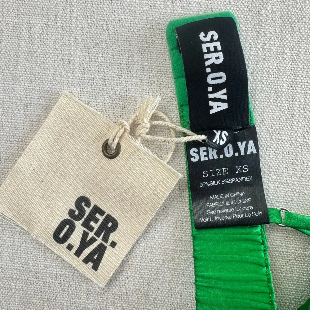 SER.O.YA Kelly Green Silk Bralette Top V-Neck Adjustable Straps Size X‎ Small